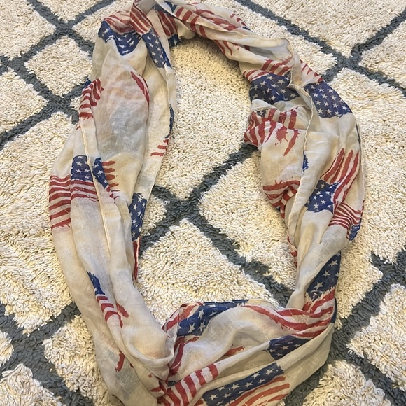 American flag inifinty scarf - Picture 4 of 4